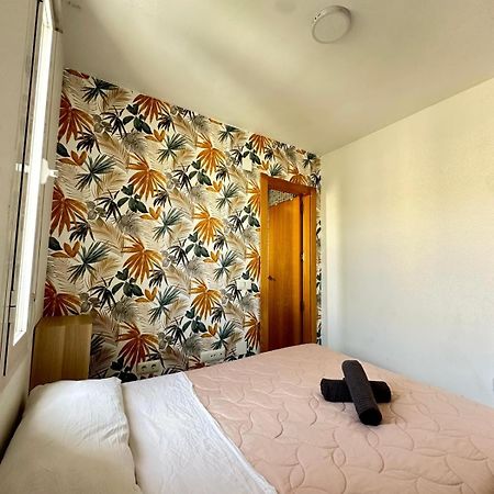 Apartamentos Playa Huelin Малага Экстерьер фото