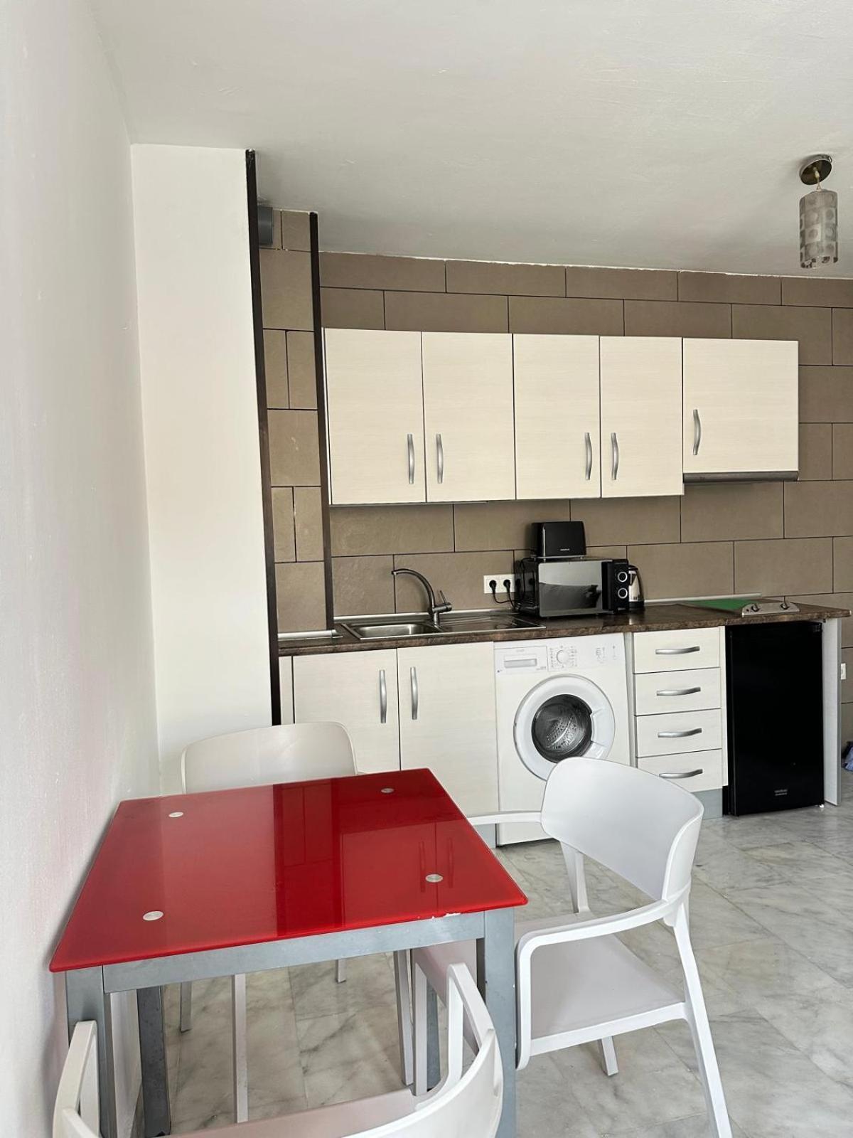 Apartamentos Playa Huelin Малага Экстерьер фото