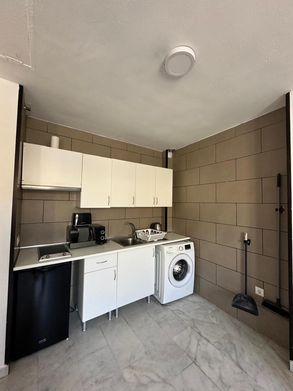 Apartamentos Playa Huelin Малага Экстерьер фото